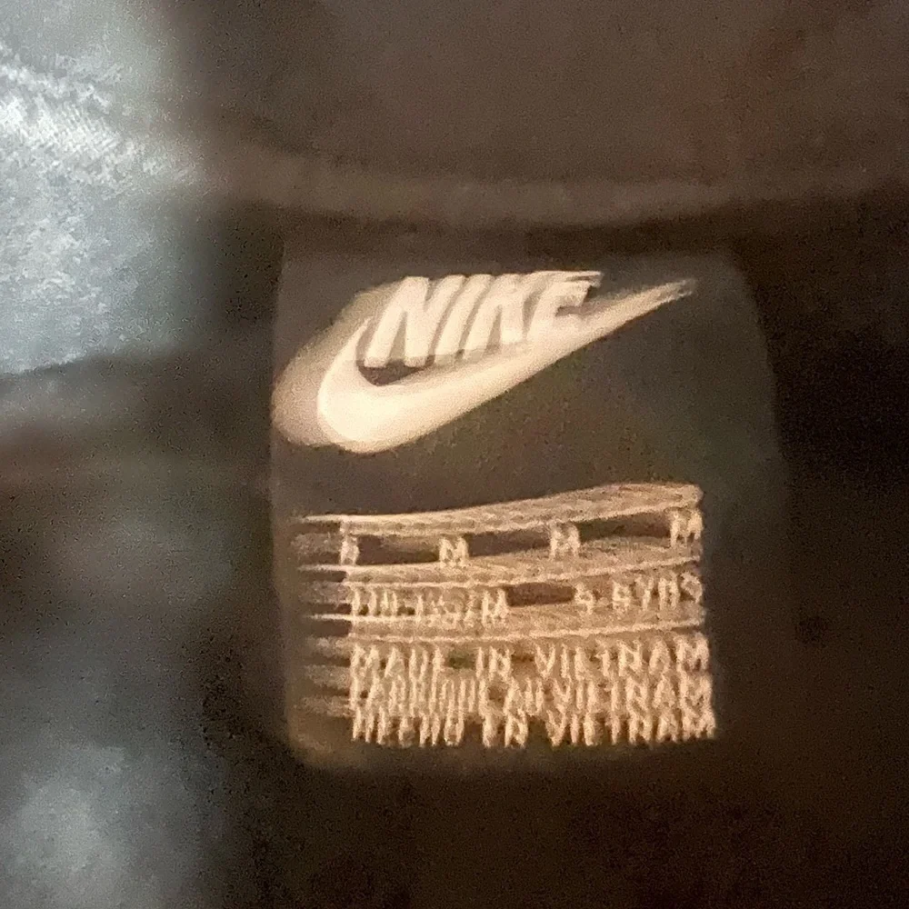 NIKE vintage red and white Zip Up size M